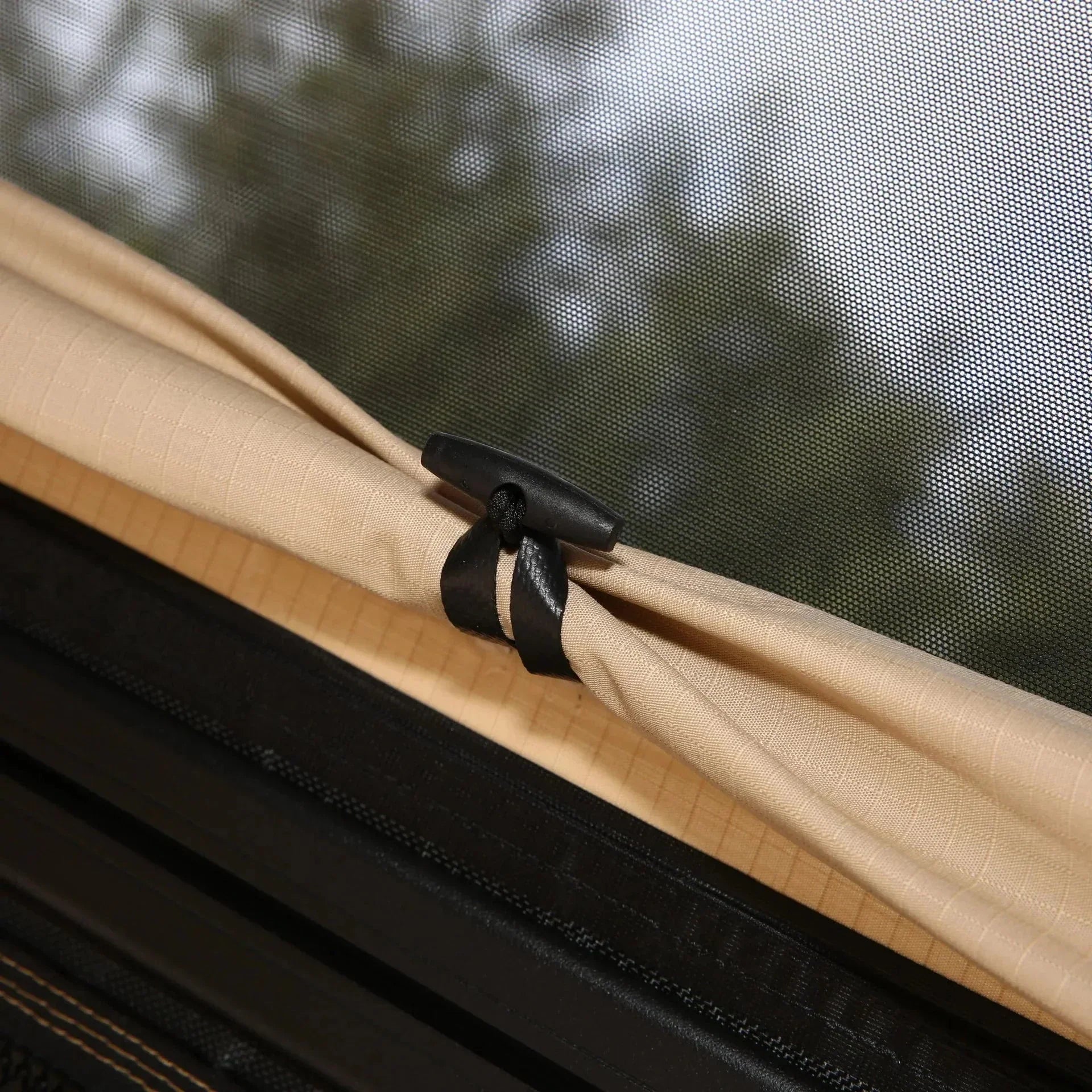 Tente de toit à coque en Aluminium - 2 Personnes