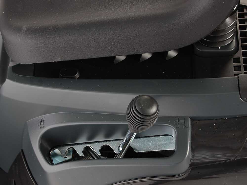 Tracteur tondeuse Alpina AT2 66 QA